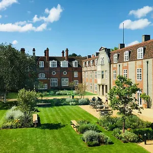 Newnham College - University Of Cambridge (Cambridgeshire)